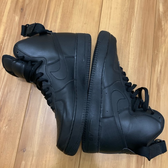 Mens Nike Sneakers - Picture 10 of 10